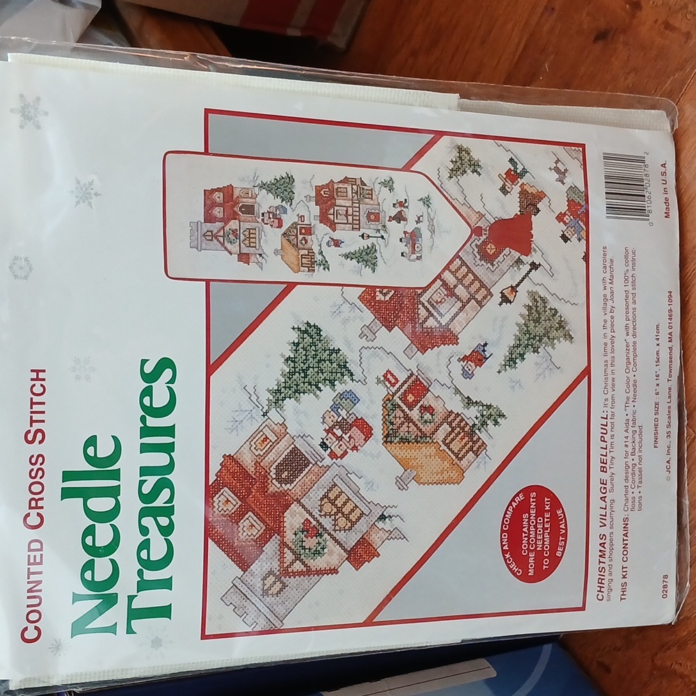 Needle Treasures Cross Stitch Christmas Village Bellpull Kit NIP Holiday